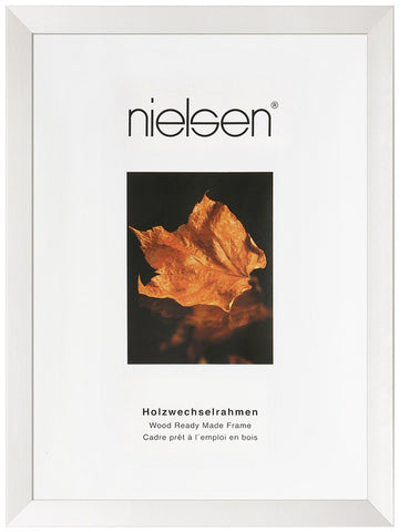 Nielsen Essentielles White Wooden A2 Picture Frame